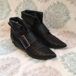 John Fluevog Croc Leather Booties - Sz 9 US